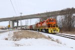 HESR 3414 & 3484 lead 702 south as the enter the Saginaw area